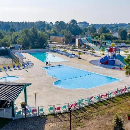 Mh 399 3 Et 2 Salles De Bain Entierement Equipe Dans 4 Etoiles
